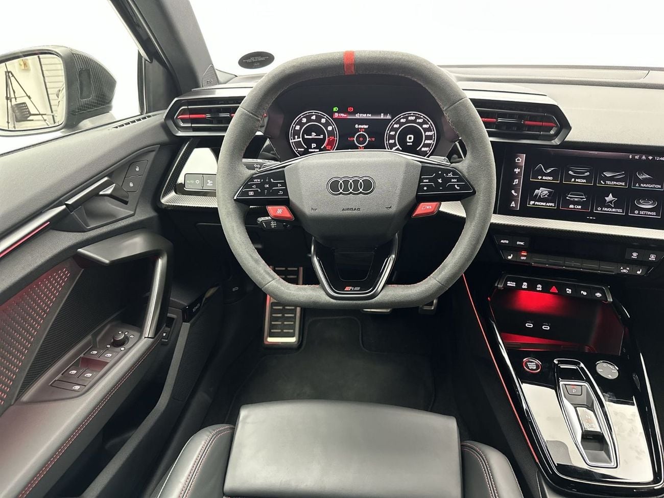 Audi RS3 TFSI quattro 2.5L Sportback 400hp (Ref# 04442)