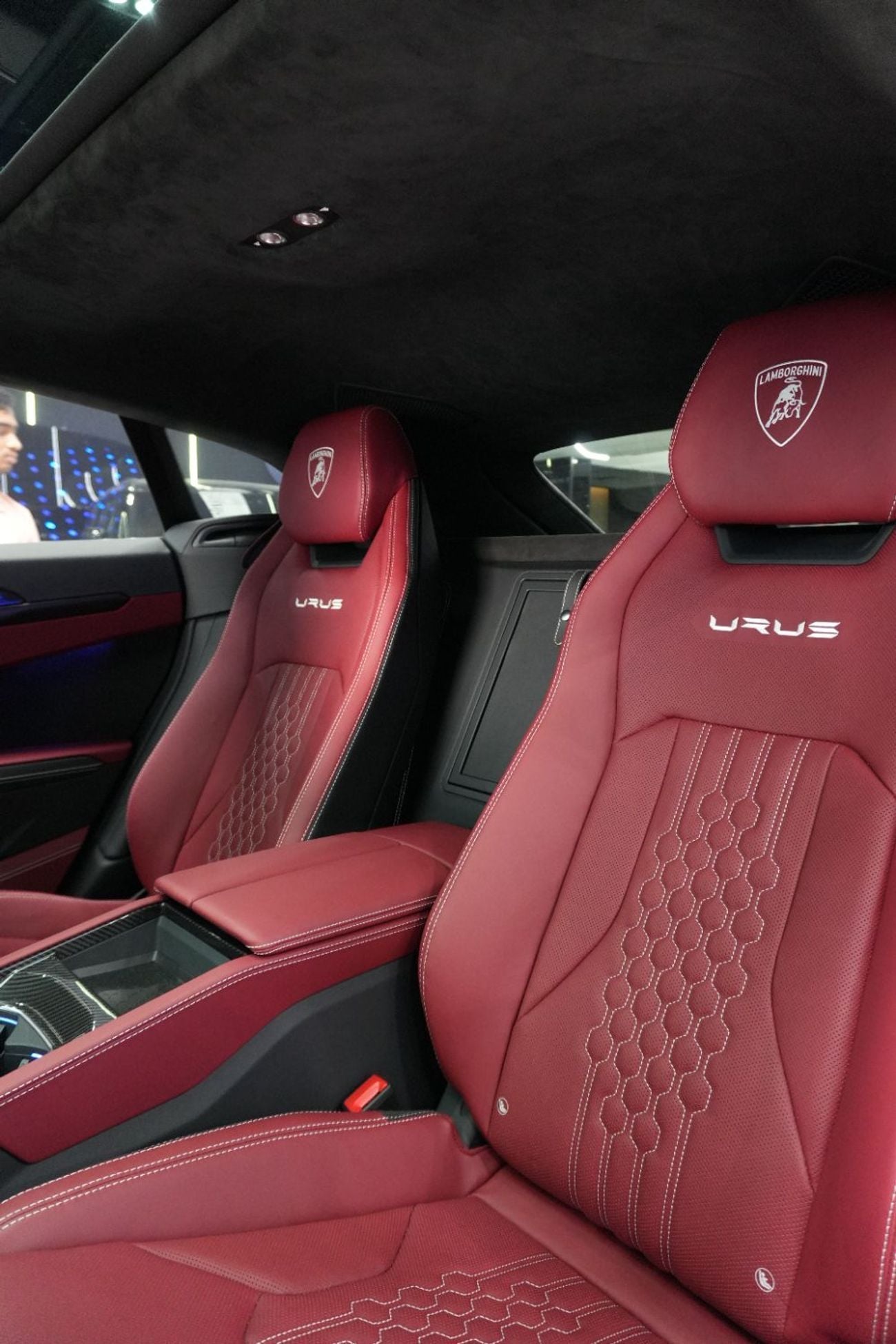 لامبورغيني اوروس STD S 4.0T V8