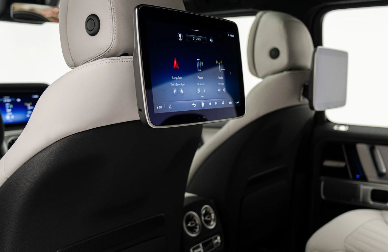 Mercedes-Benz G 63 AMG 4.0L V8 Twin-Turbocharged Engine + eMotor