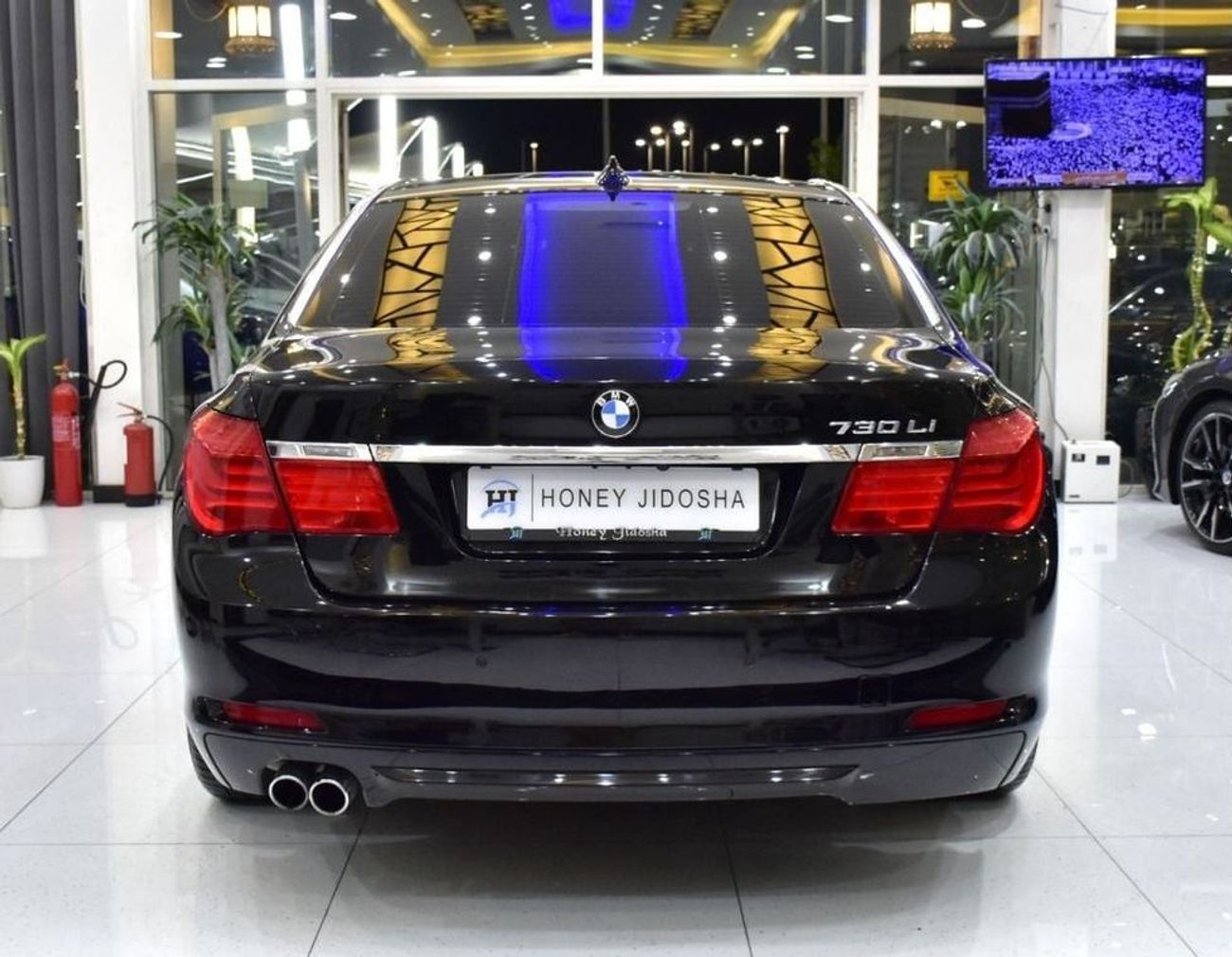 بي أم دبليو 730Li EXCELLENT DEAL for our BMW 730Li ( 2012 Model ) in Black Color GCC Specs