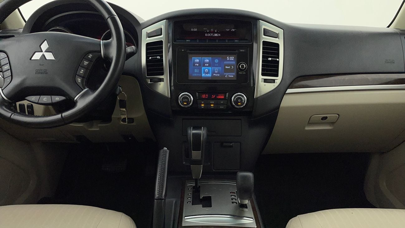 ميتسوبيشي باجيرو GLS LOWLINE 3.5 | بدون دفعة مقدمة | اختبار قيادة مجاني للمنزل