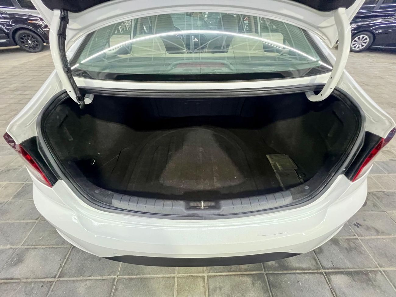 Hyundai Elantra GL 1.6L