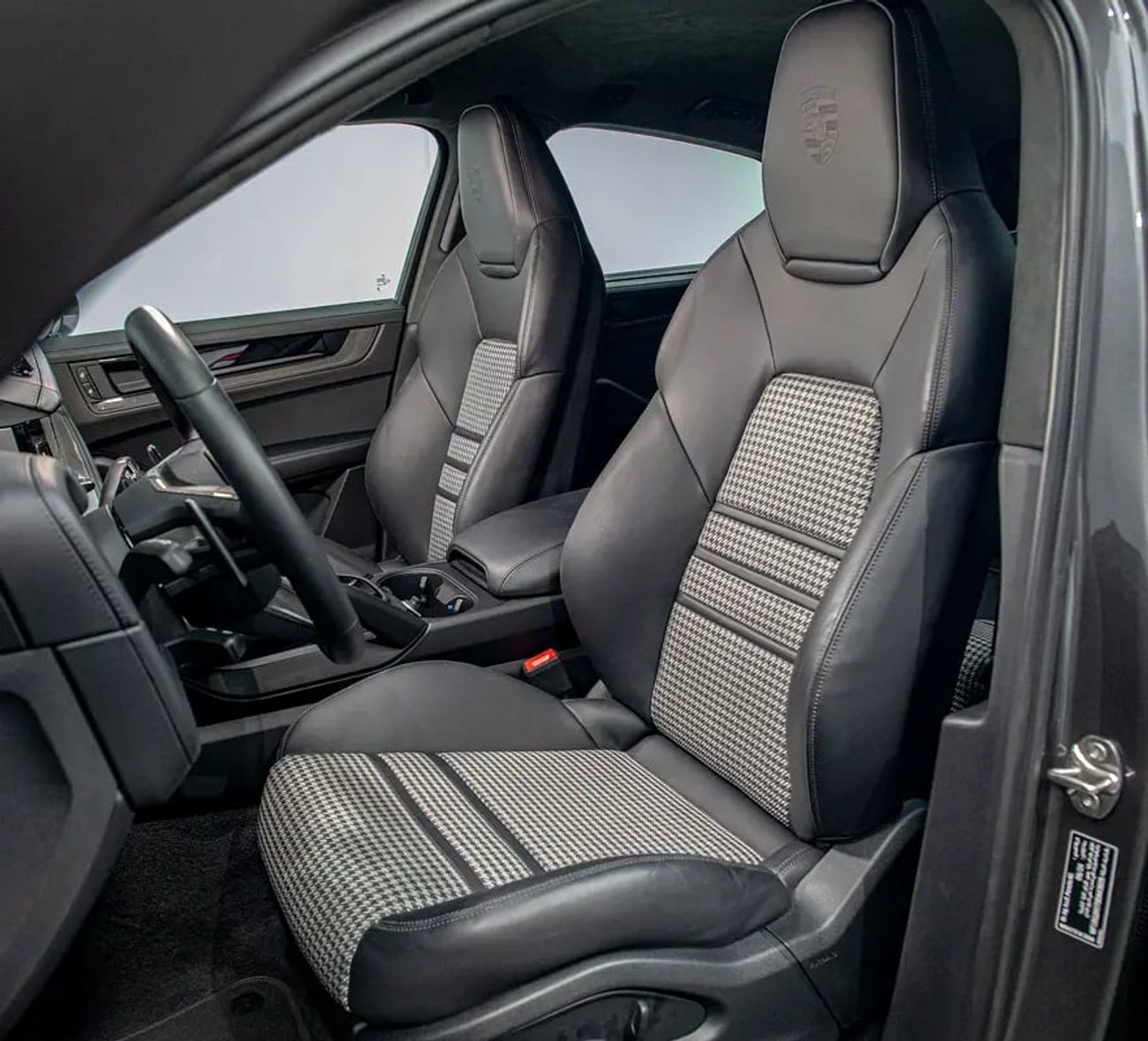 Porsche Cayenne Base Coupe