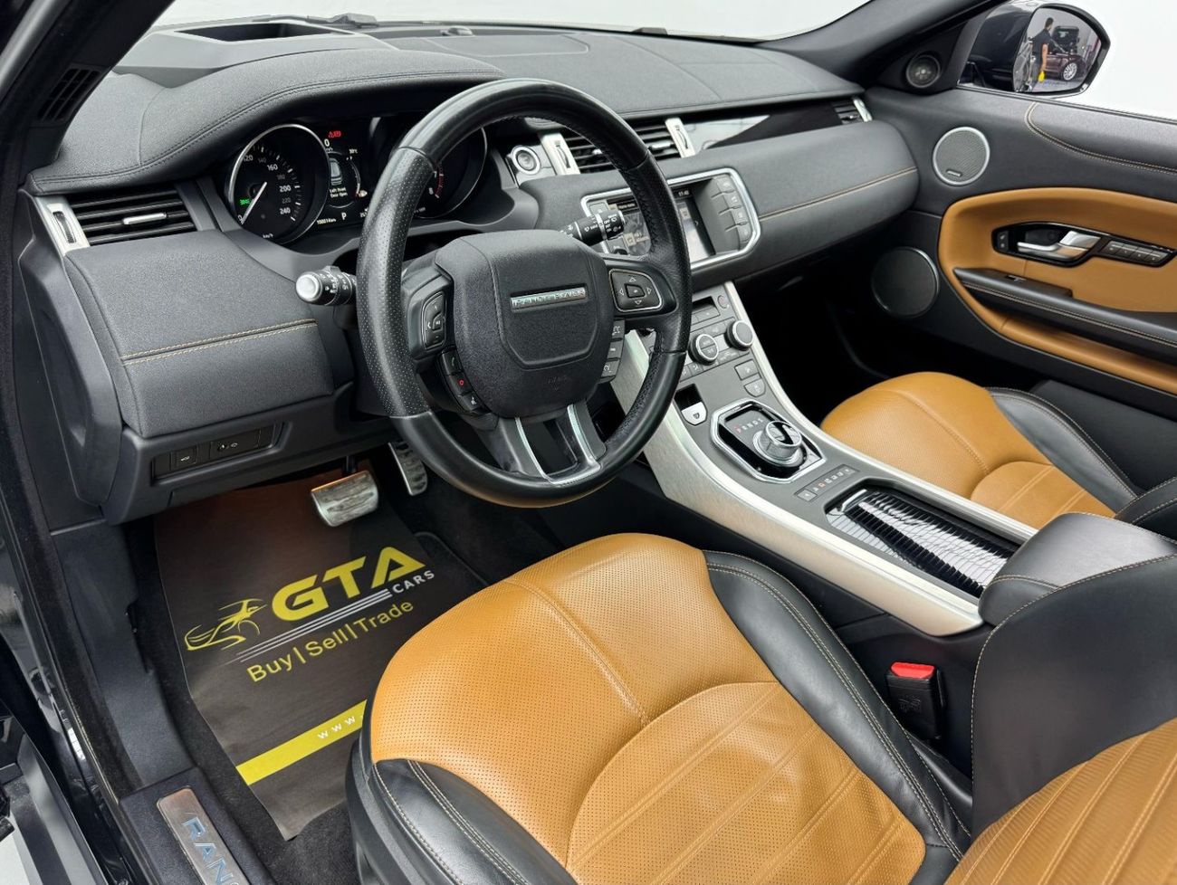 Land Rover Range Rover Evoque HSE Dynamic 2.0L (5 Door) 2016 Range Rover Evoque HSE Dynamic, Full Range Rover Service History, Exc