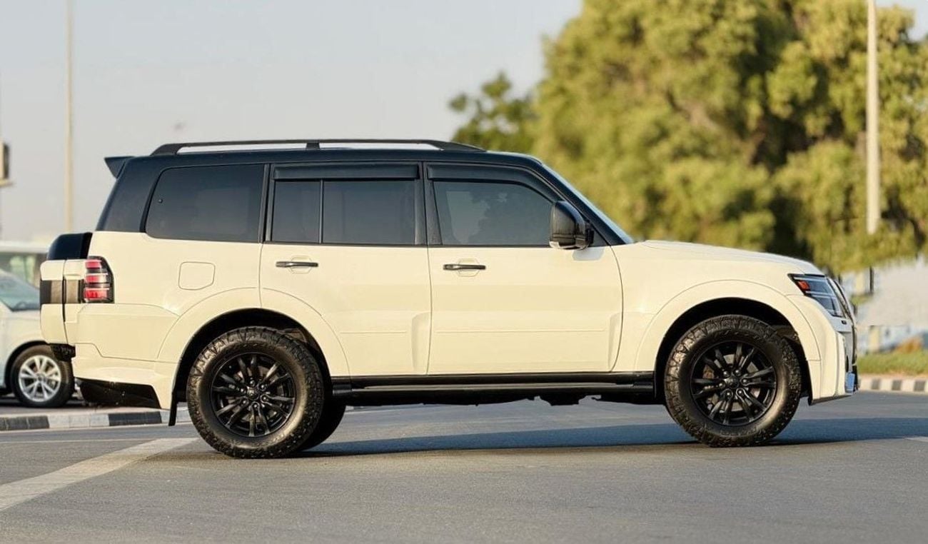 ميتسوبيشي باجيرو -