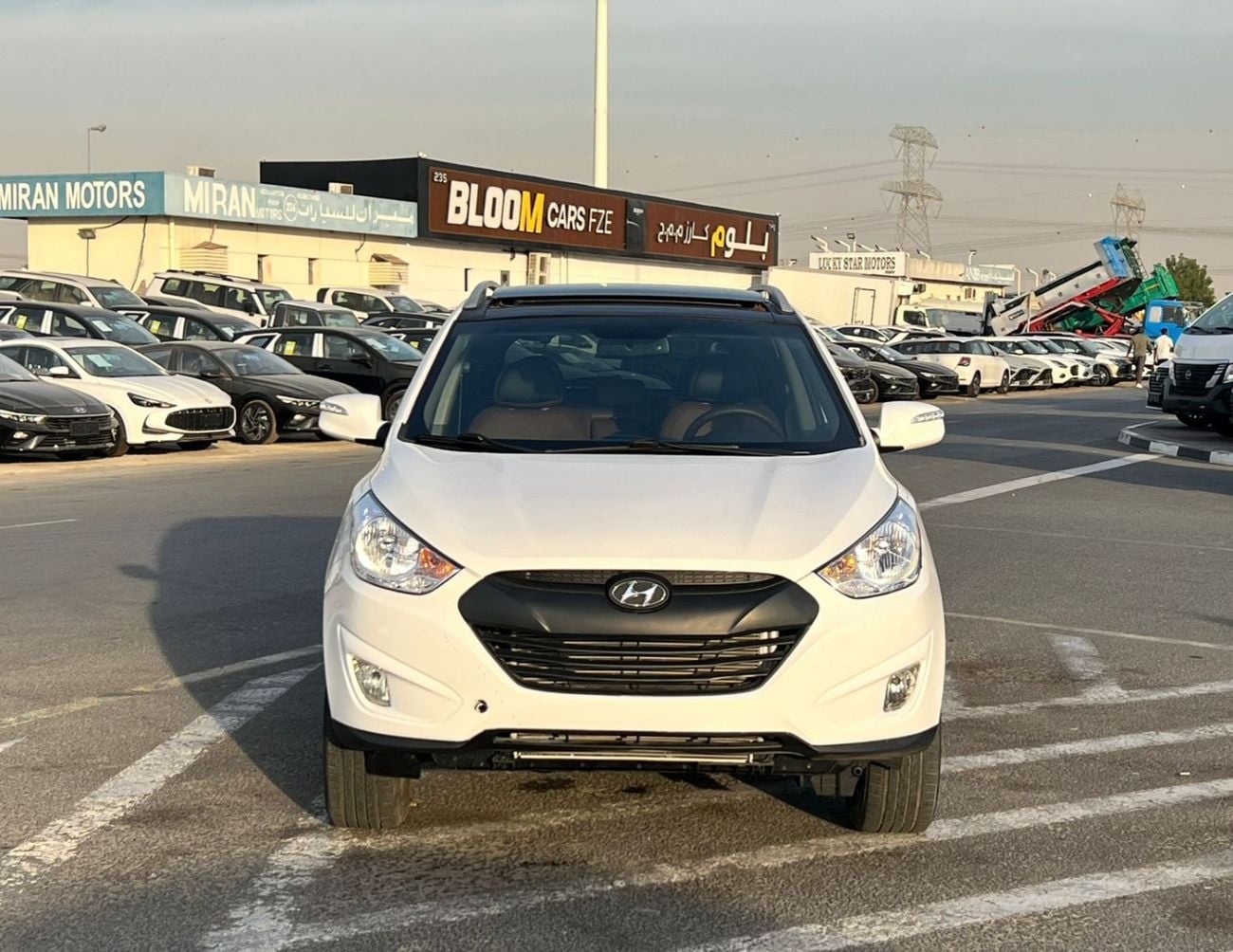 هيونداي توسون  2014 Hyundai Tucson 2.4L V4 - Rear Camera - panoramic sunroof - Leather Seats