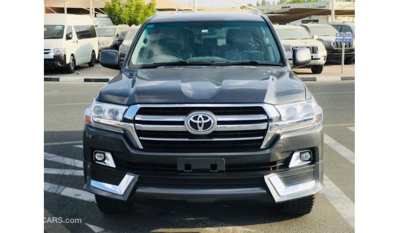 Toyota Land Cruiser Toyota landcruiser petrol engine model 2010 grey colour 7 seater very clean and good condition