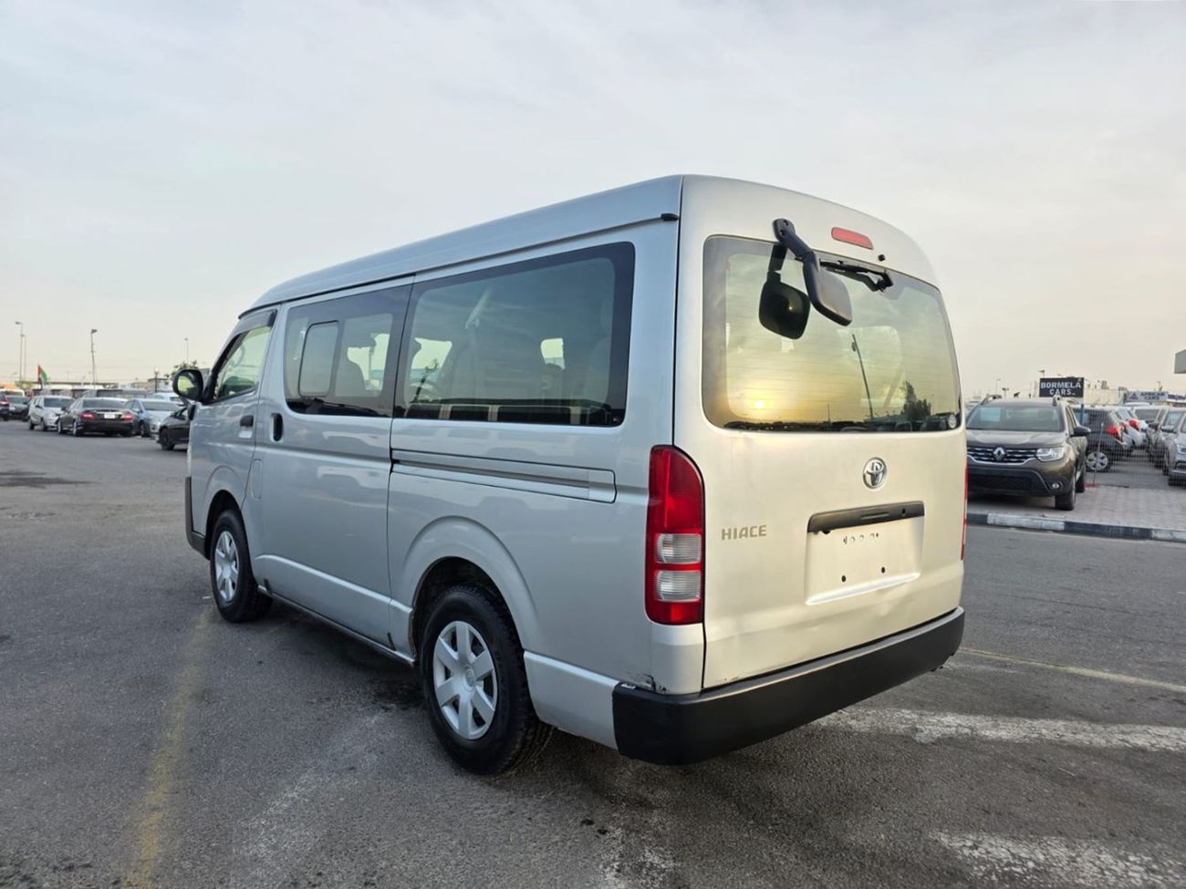 Toyota Hiace TOYOTA HIACE VAN RHD 2017 MODEL 2.7 L PETROL AUTOMATIC(PM28216)