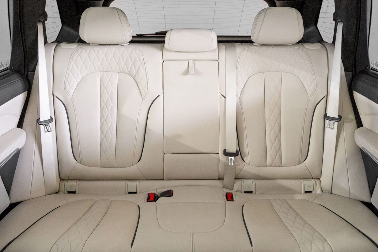 بي أم دبليو X5 M50i EXCLUSIVE 4.4L