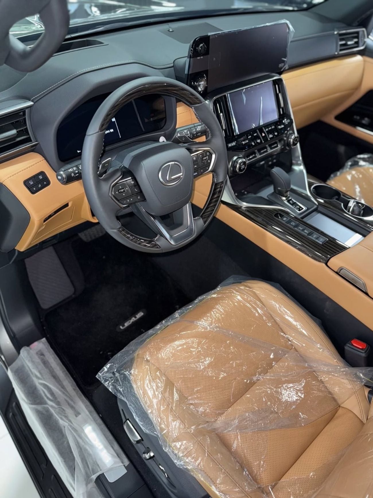 Lexus LX700h SIGNATURE (NO AUTOPARK) TITANIUM/TAN 2026