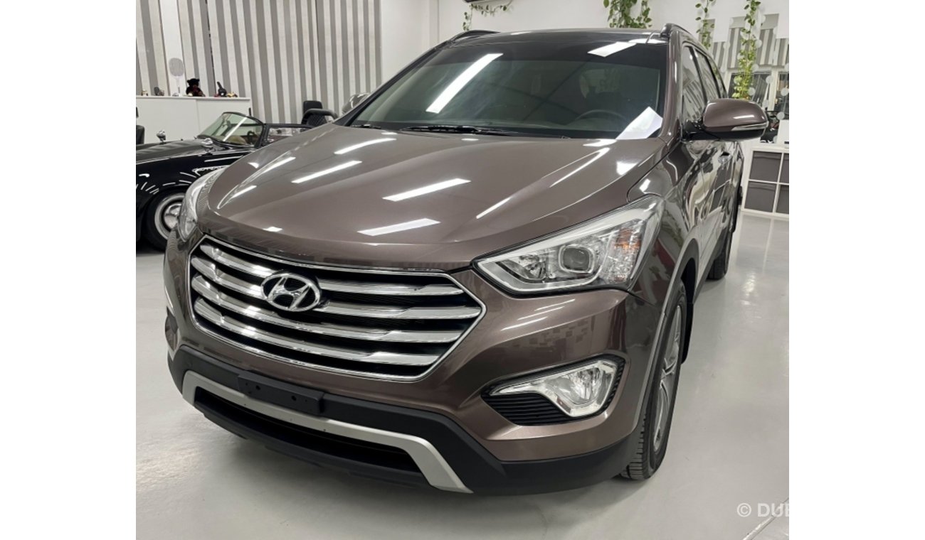 Hyundai Grand Santa Fe FSH BY AGENCY…SINGLE OWNER