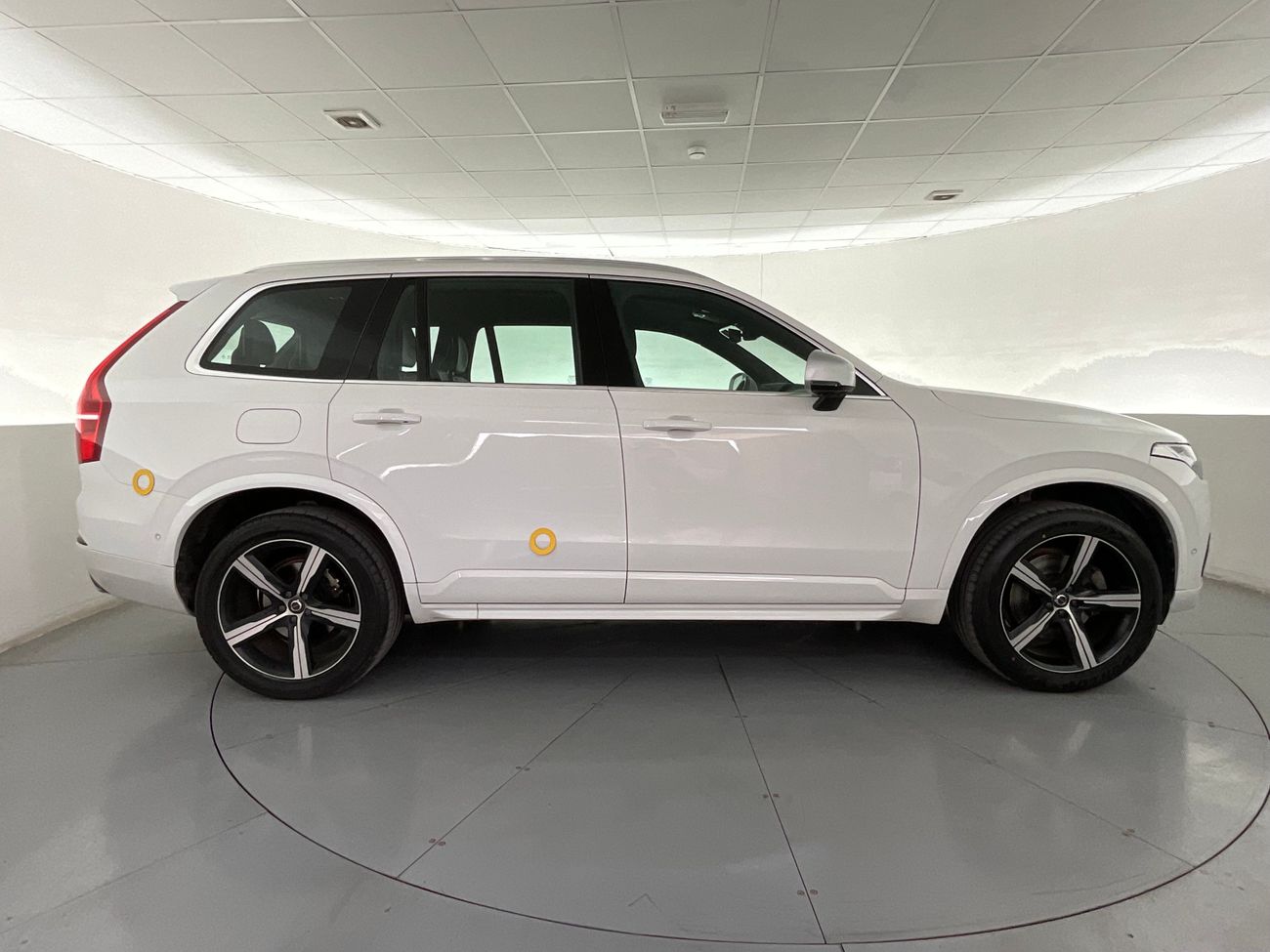 Mitsubishi Outlander GLX Midline| 1 year free warranty | Exclusive Eid offer