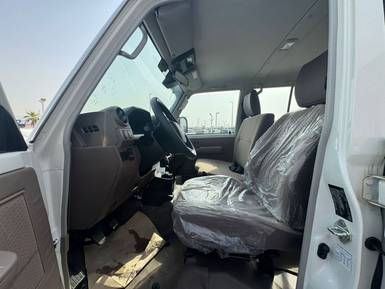 Toyota Land Cruiser 70 HT S- DLX LC79 2026 2.8L V4 MT Diesel