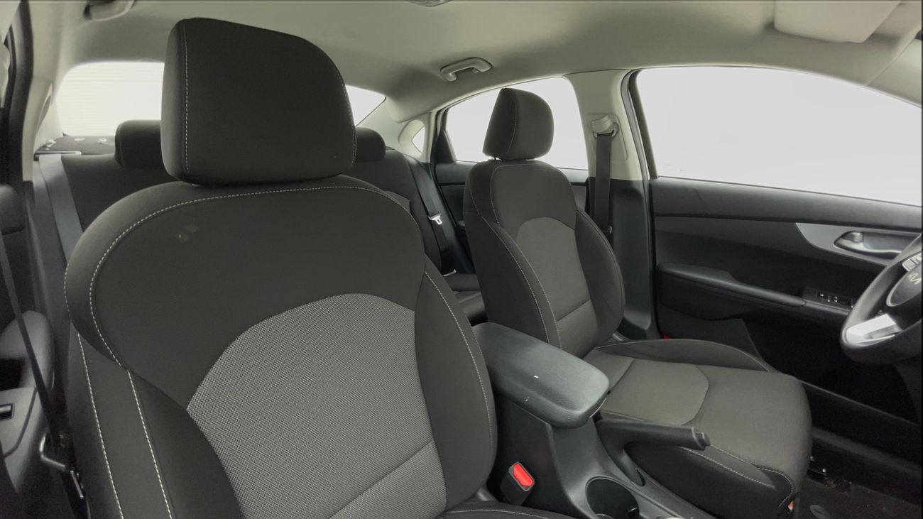 كيا سيراتو LX 1.6 | بدون دفعة مقدمة | اختبار القيادة في المنزل