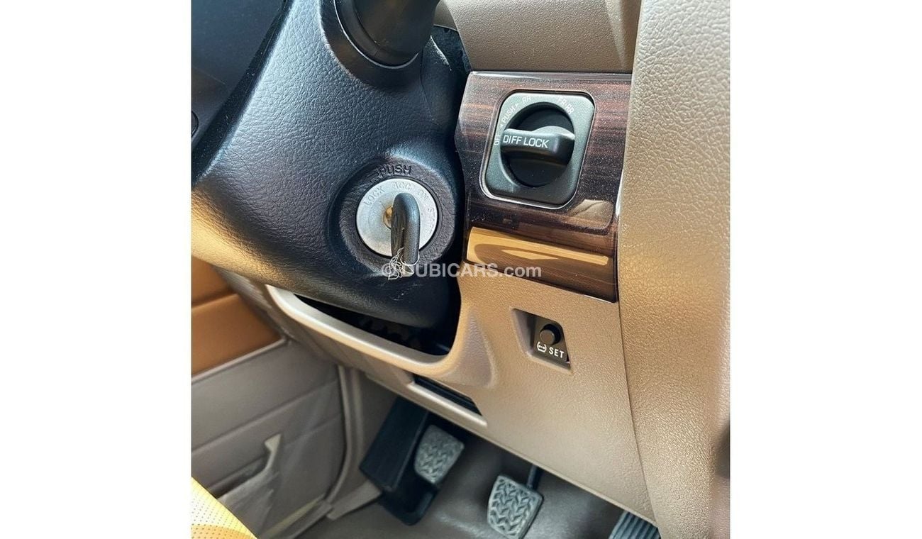 Toyota Land Cruiser Pick Up PICKUP 70th LX1 4.0Ltr. S-Cab-PETROL-70th Anniversary Editon 2022
