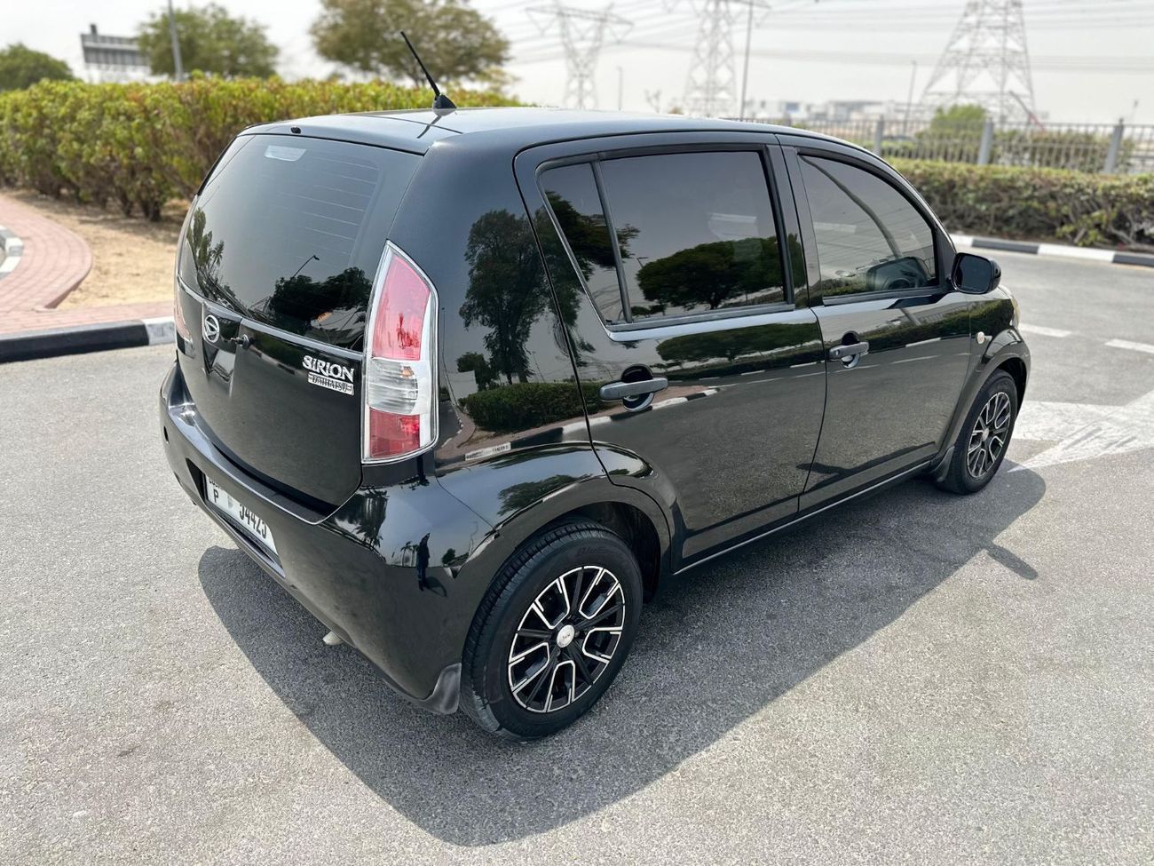 Daihatsu Sirion Std 1.5L