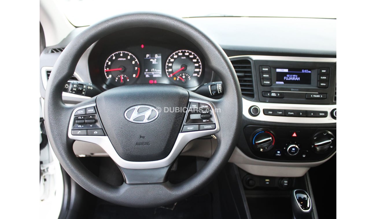 Hyundai Accent Base Hyundai Accent 2021 GCC, in excellent condition