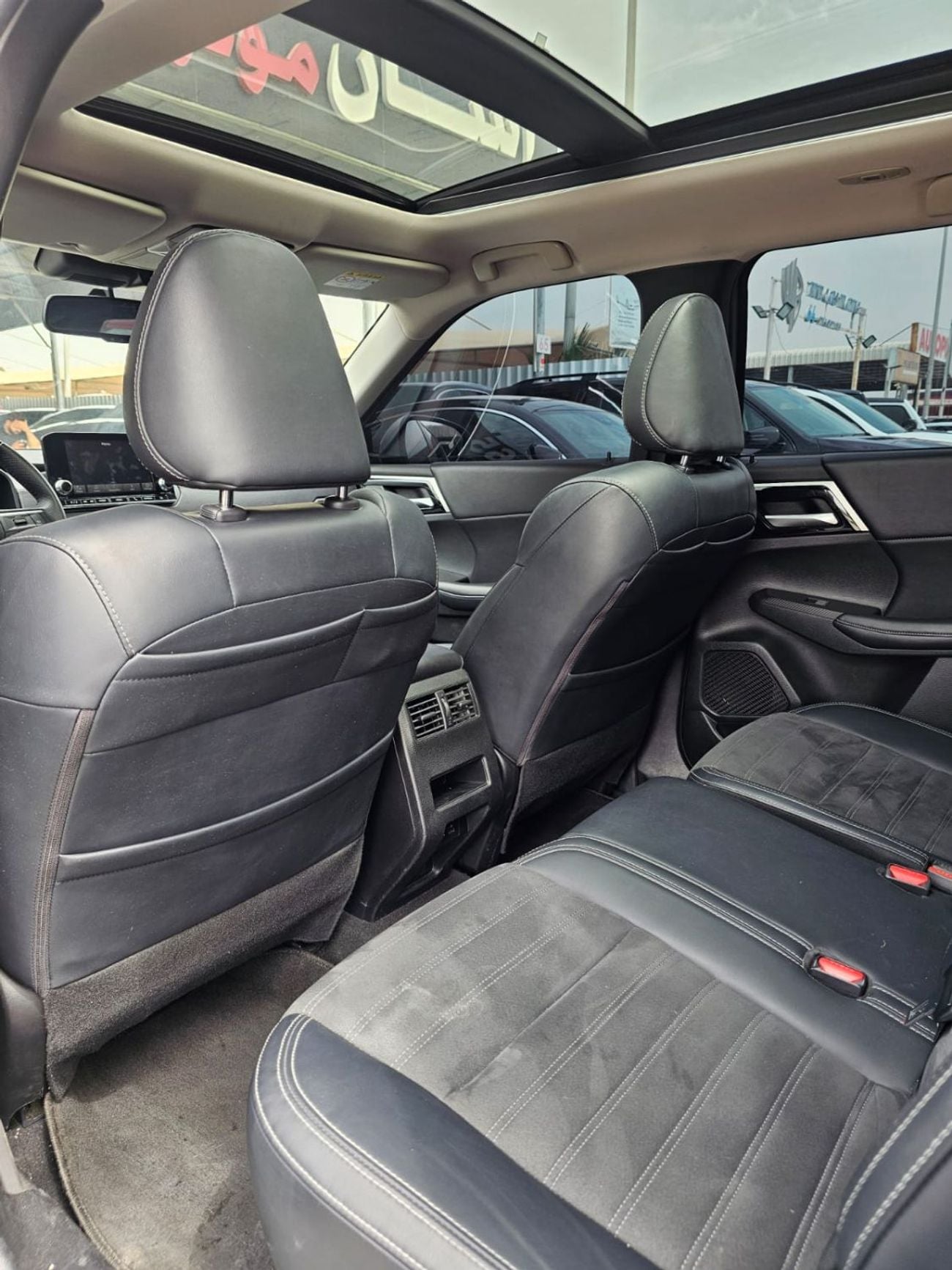 ميتسوبيشي آوتلاندر GLX High 2.4L