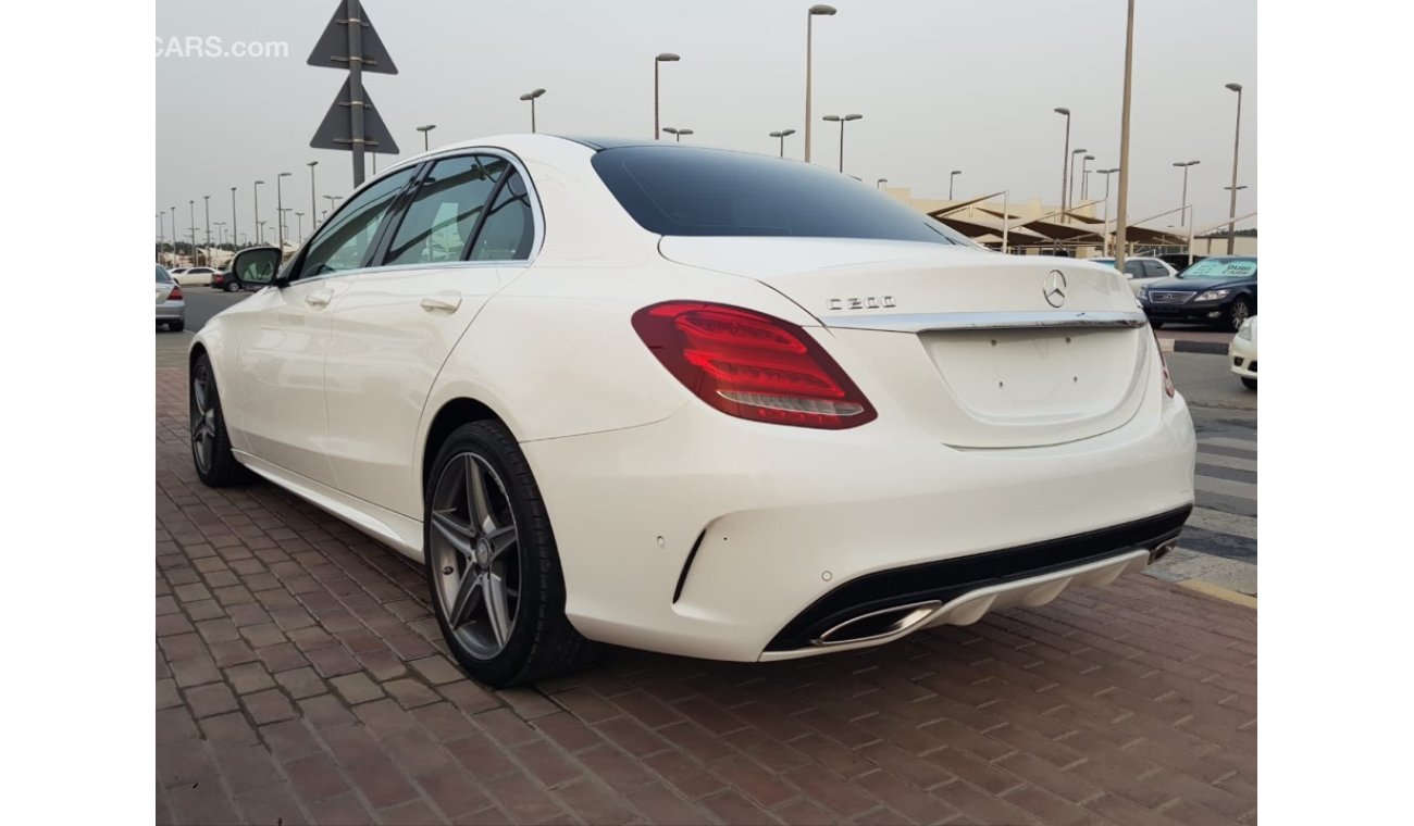 مرسيدس بنز C200 Mercedes Benz C200 model 2015 GCC car prefect condition full option low mileage 97000km only  panor