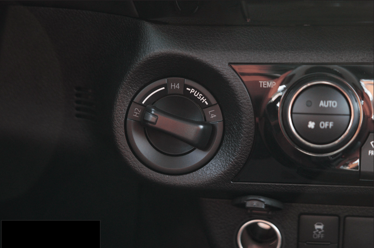 Toyota Hilux ECTP2M019 – 2025 Toyota Hilux Double Cab Pick Up GLX -  2.7L Petrol Auto – White with Red Interior –