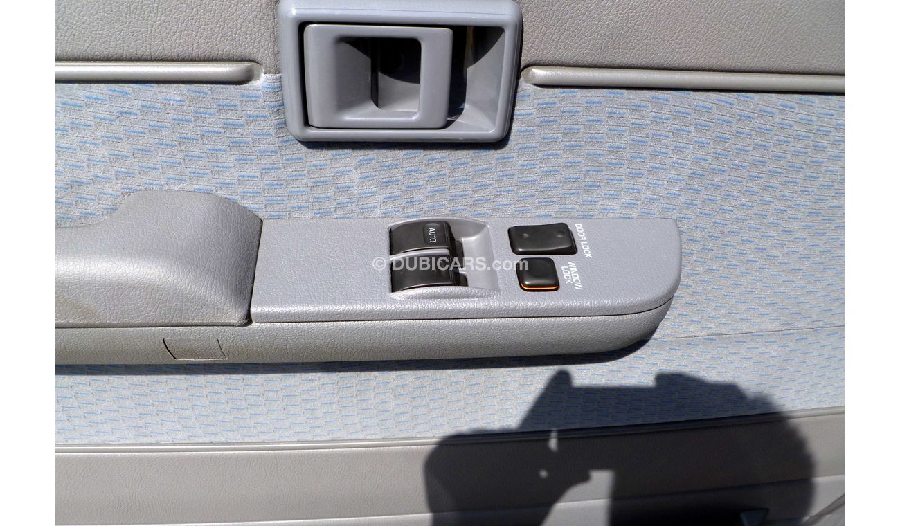 Toyota Land Cruiser Pick Up 4.5L V8 79 Diesel Single Cab Diff Lock Manual