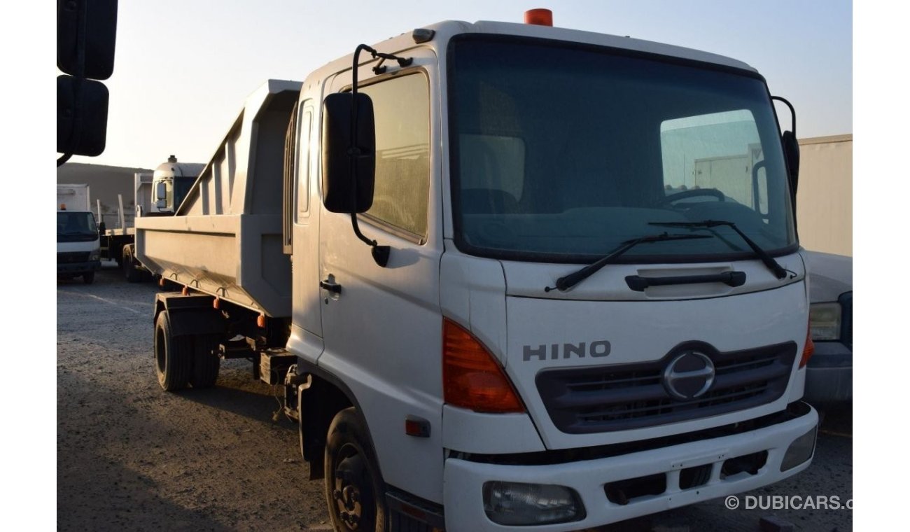 هينو 500 Hino Dump Truck, Model:2005. excellent condition
