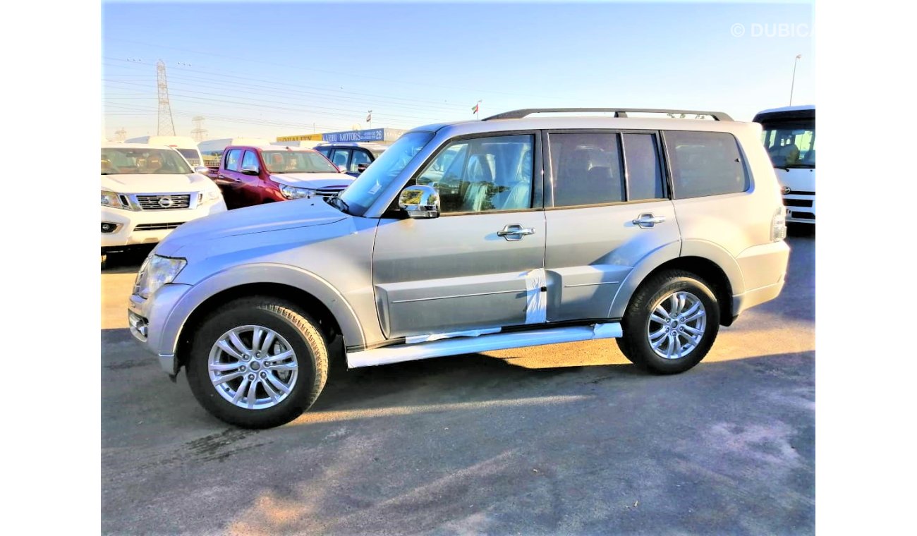 Mitsubishi Pajero v6 full option