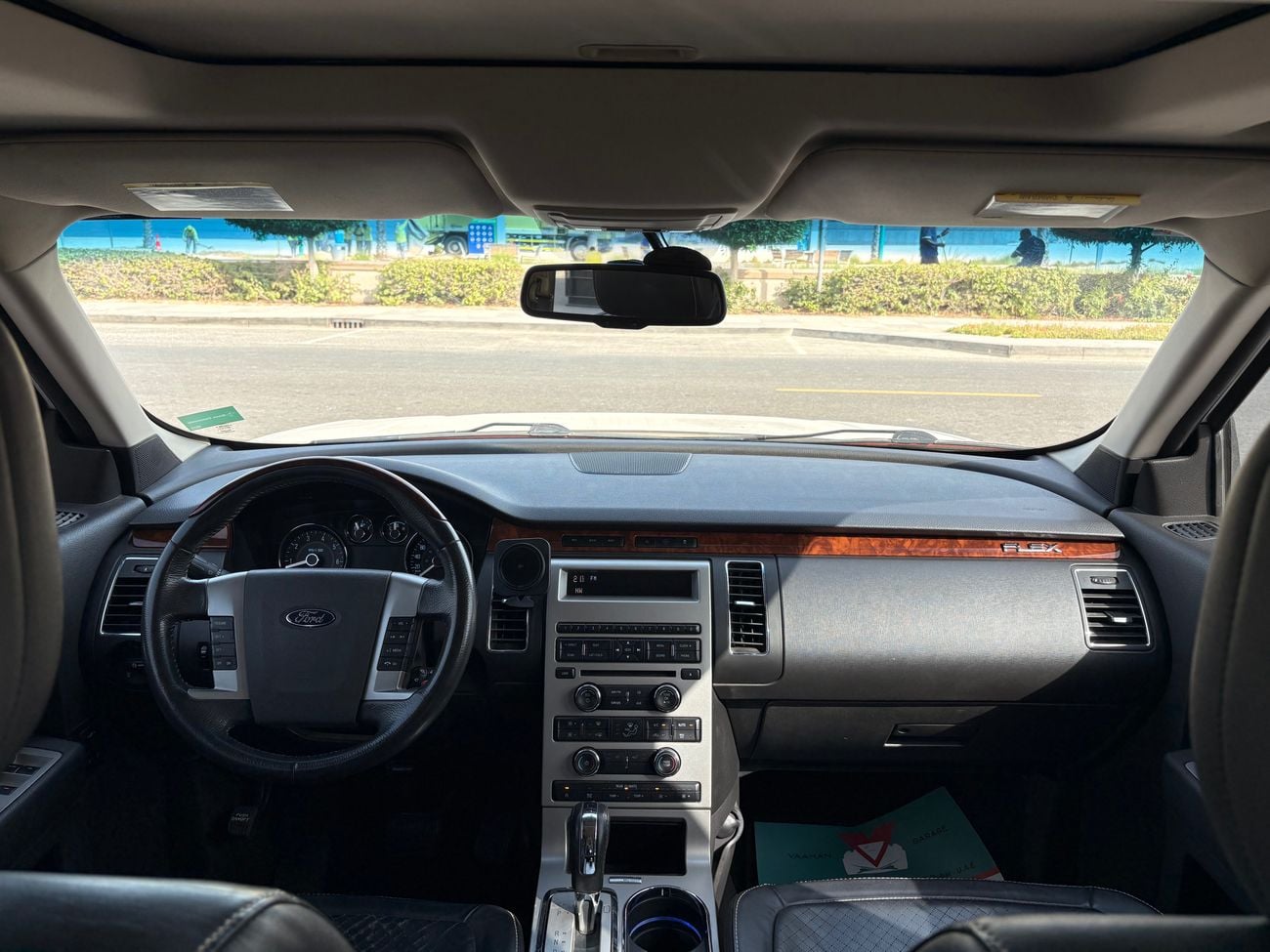 Ford Flex 3.5L - 6 cyl - SUV/Crossover - AWD - 6 seats - 5 door