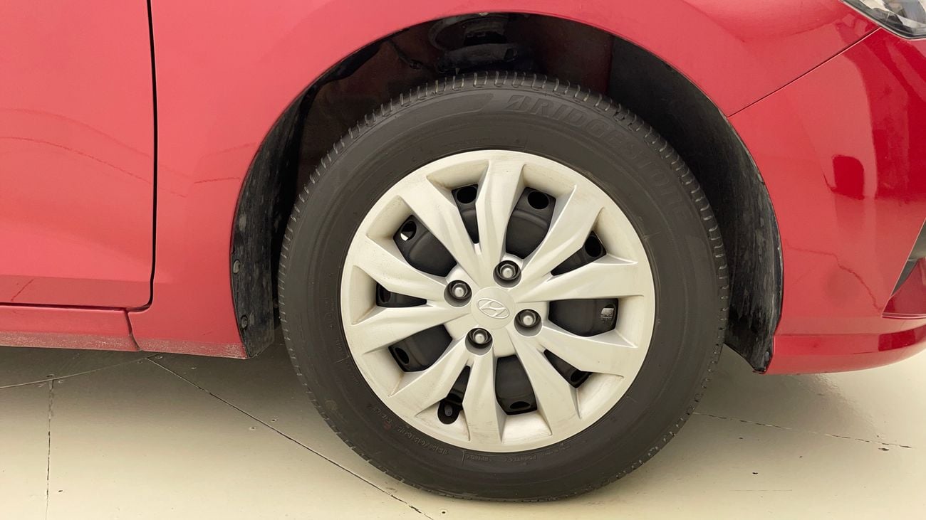 Hyundai Accent SMART 1.6 | Zero Down Payment | Home Test Drive