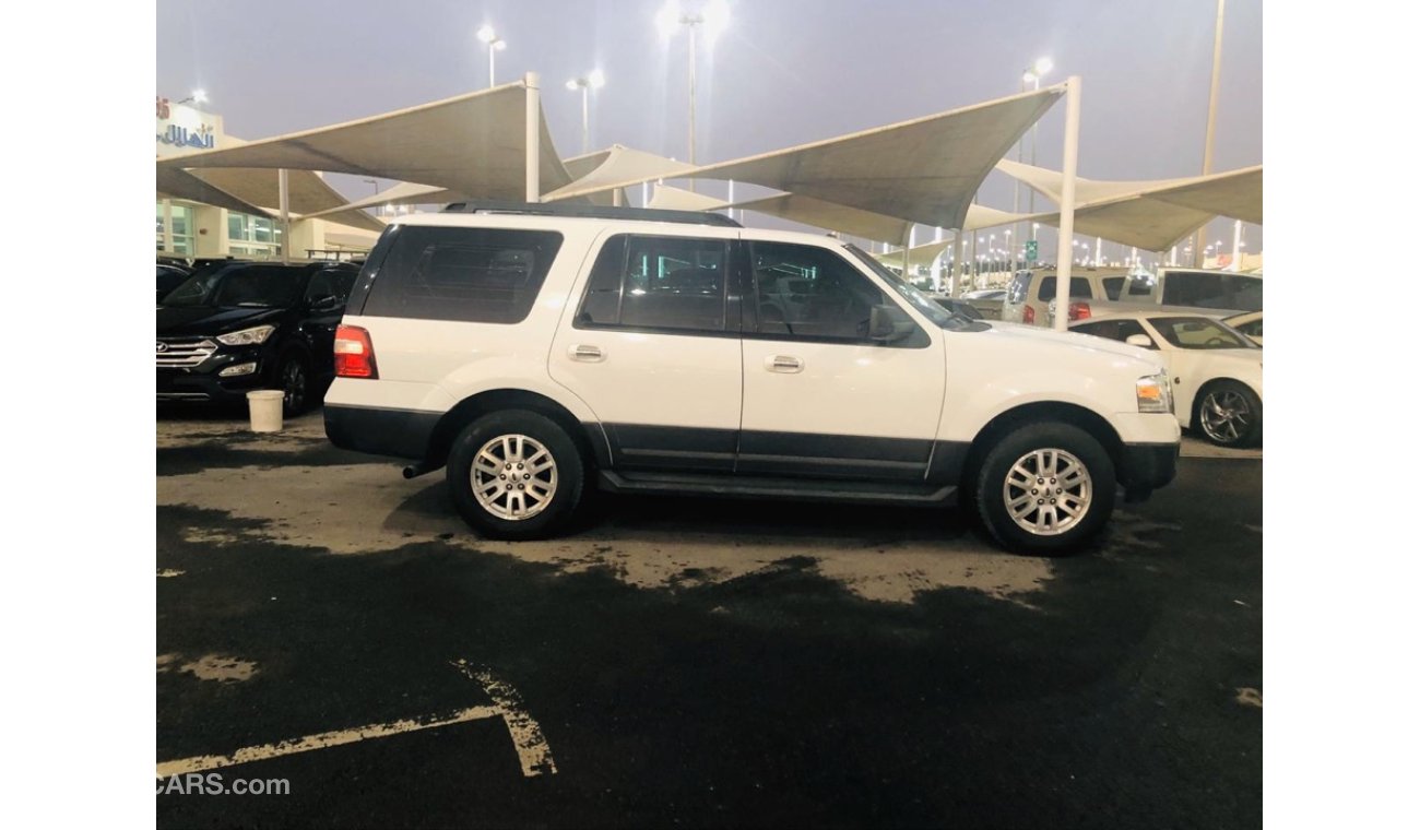 Ford Expedition model 2013 car prefect condition full service full option low mileage