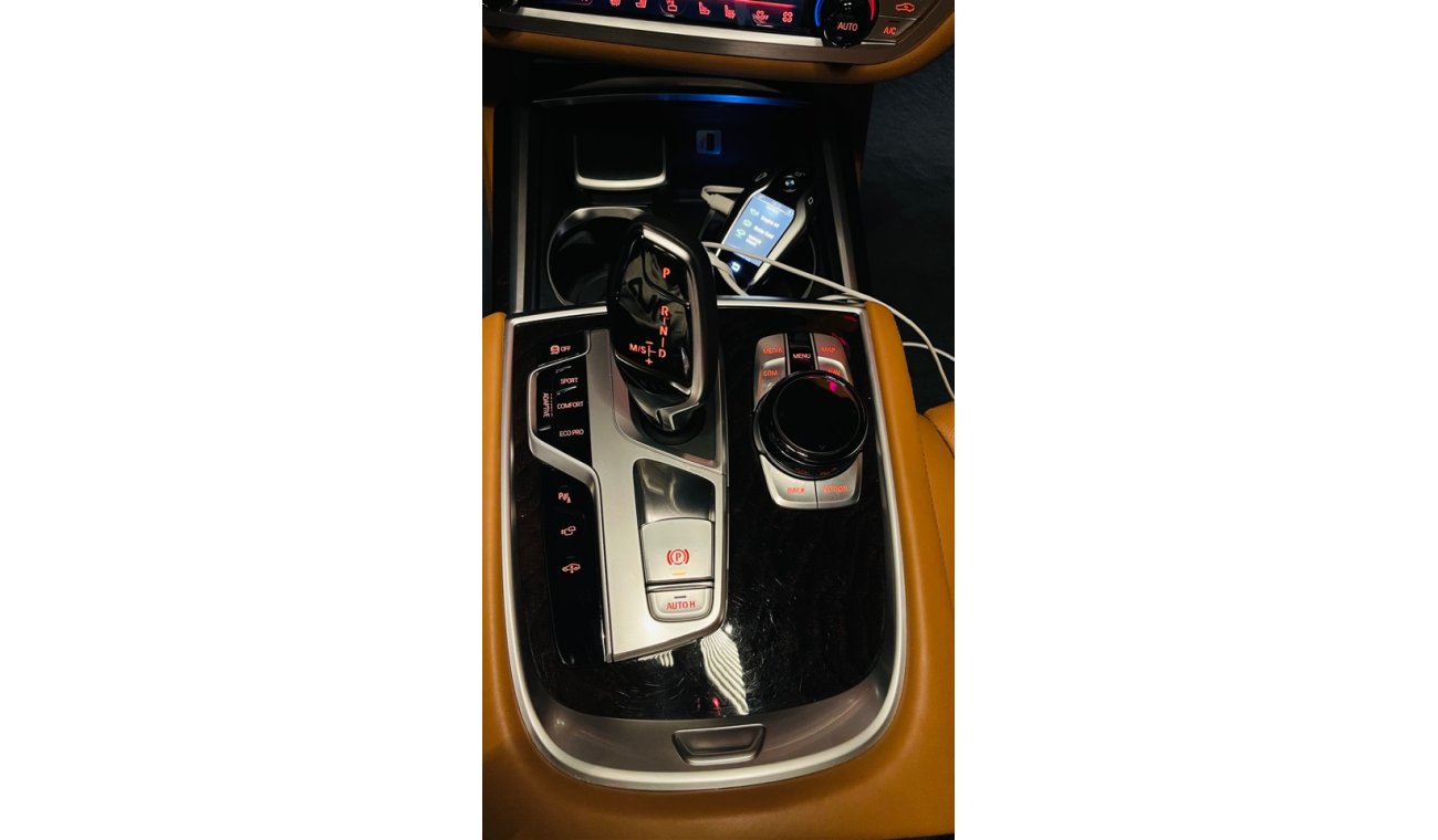 بي أم دبليو 750Li Li