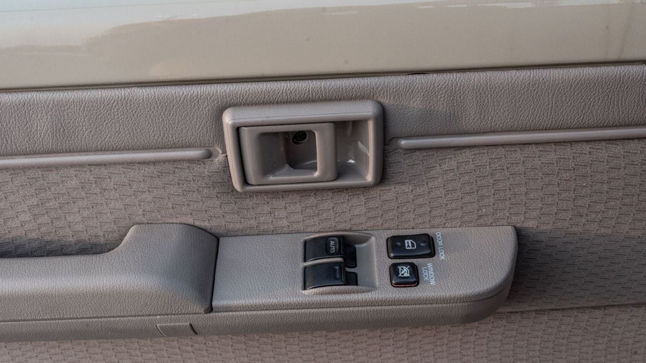 Toyota Land Cruiser Pick Up 2025 Toyota Land Cruiser LC79 4.0L MT Petrol Basic (Omani)