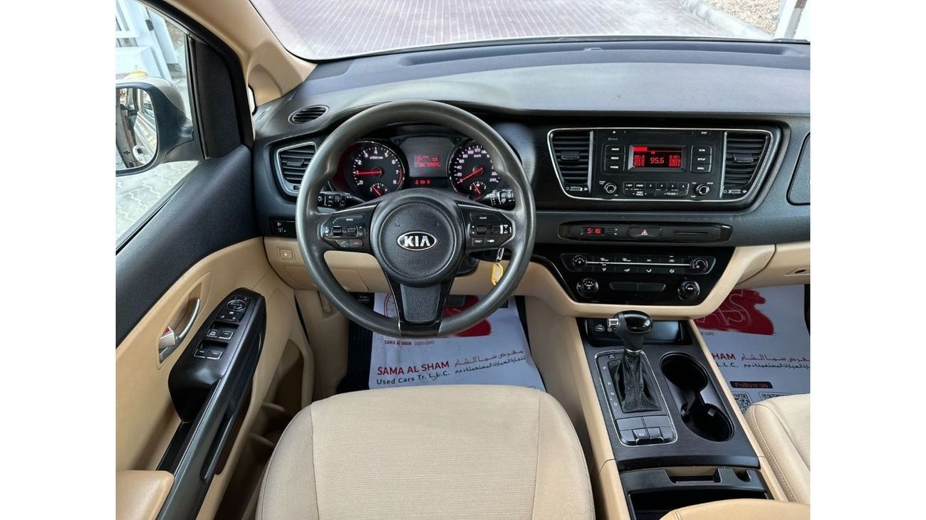 كيا كارنيفال EX GCC