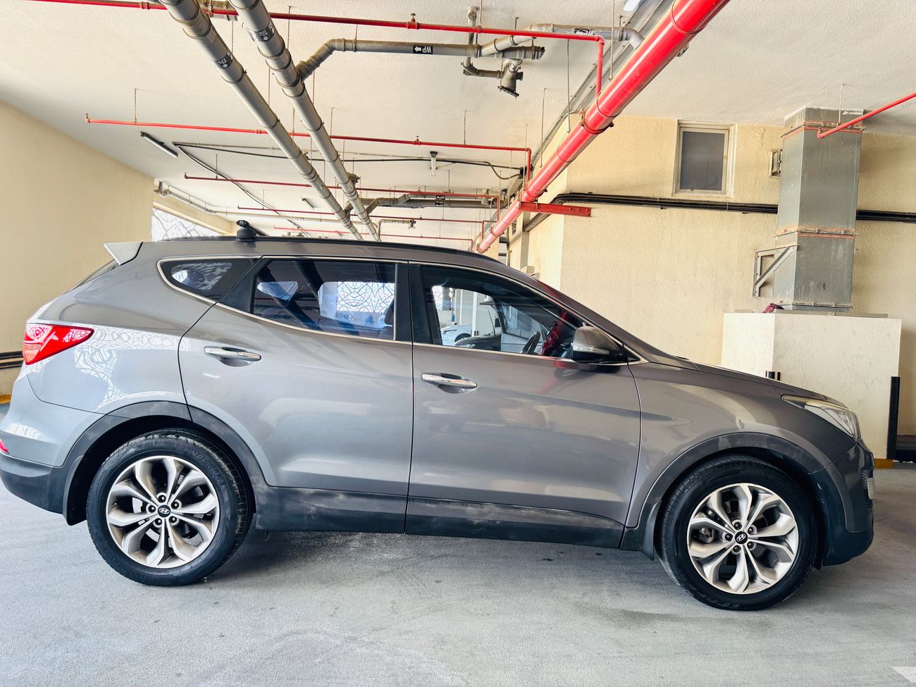 Hyundai Santa Fe full option panoramic roof v6 4WD 3300cc