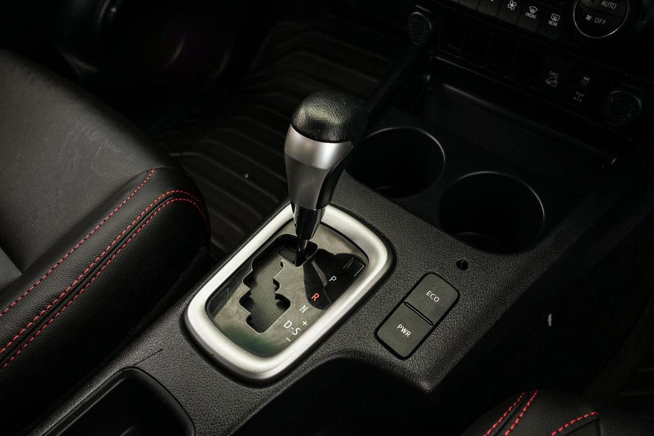 Toyota Hilux S GLX 2.8L 4WD A/T