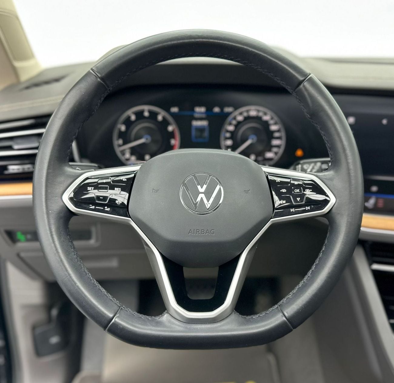 فولكس واجن طوارق 2022 Volkswagen Touareg Atmosphere, Feb/2027 Volkswagen Warranty, Volkswagen Full Service History, G