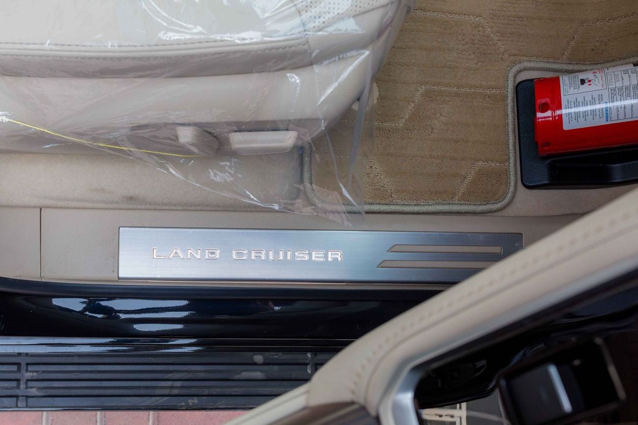 Toyota Land Cruiser VXR