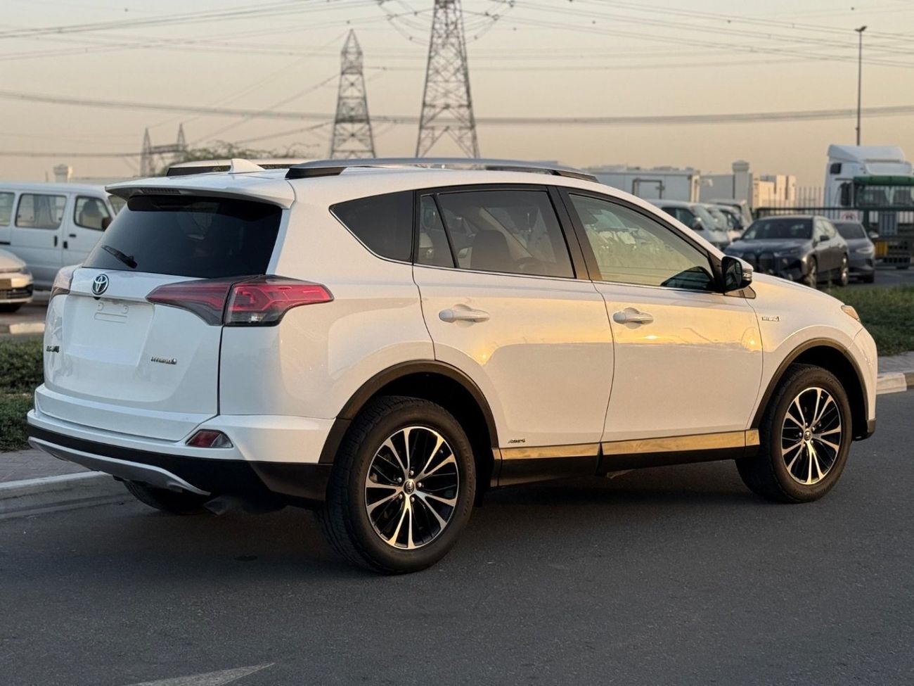 تويوتا راف ٤ Hybrid Toyota RAV4 2018