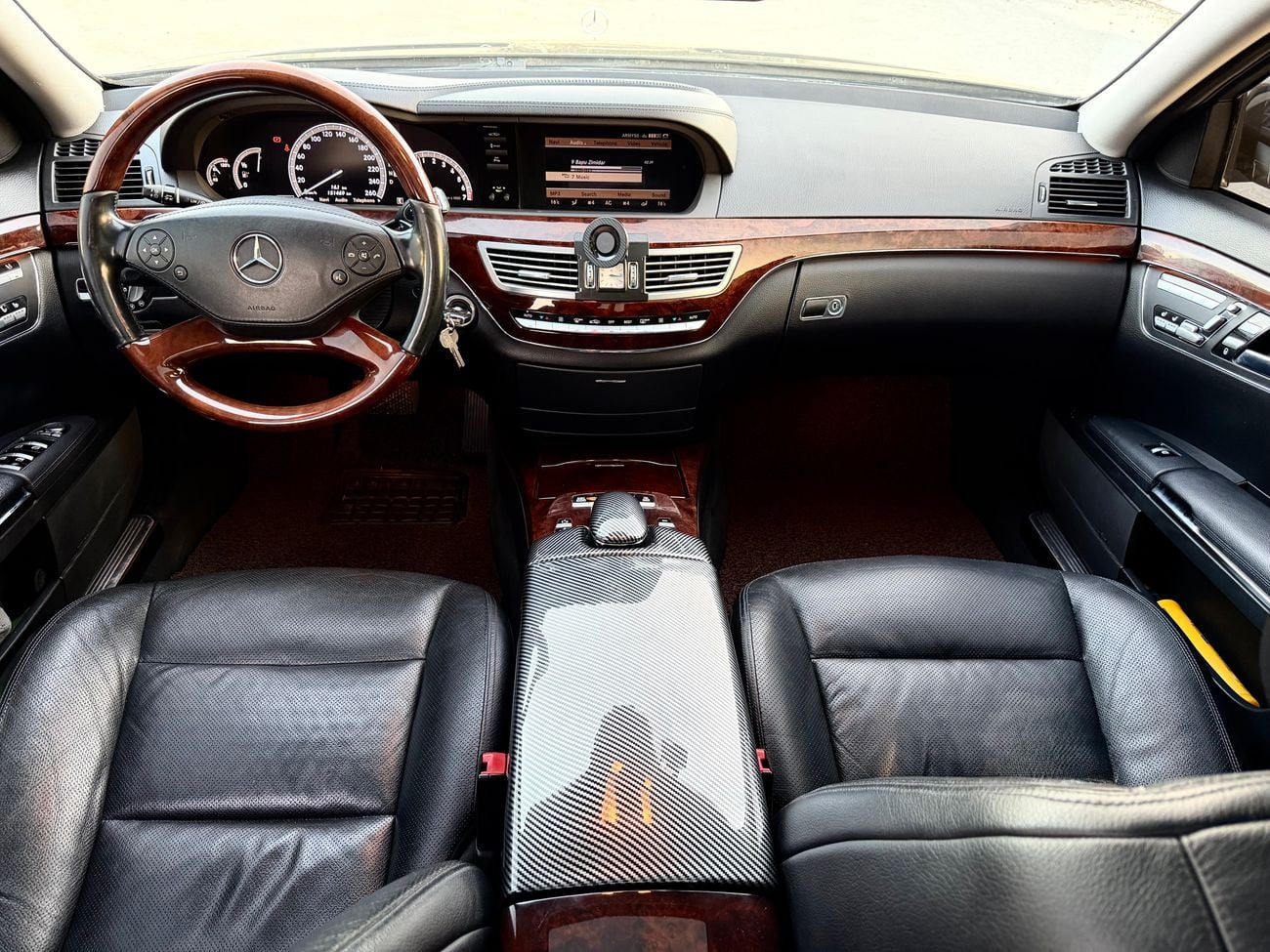 Mercedes Benz S550