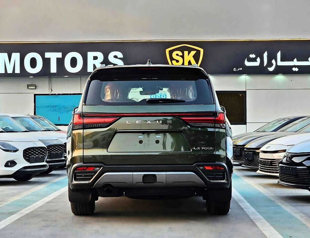 لكزس LX 700h HYBRID/ VIP SEATS FULL OPTION/ PETROL AT 3.5L V6 4WD/CODE#LX7HV