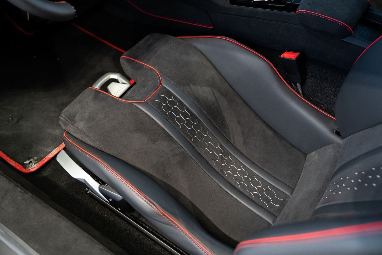 لامبورغيني هوراكان STERRATO 5.2L V10