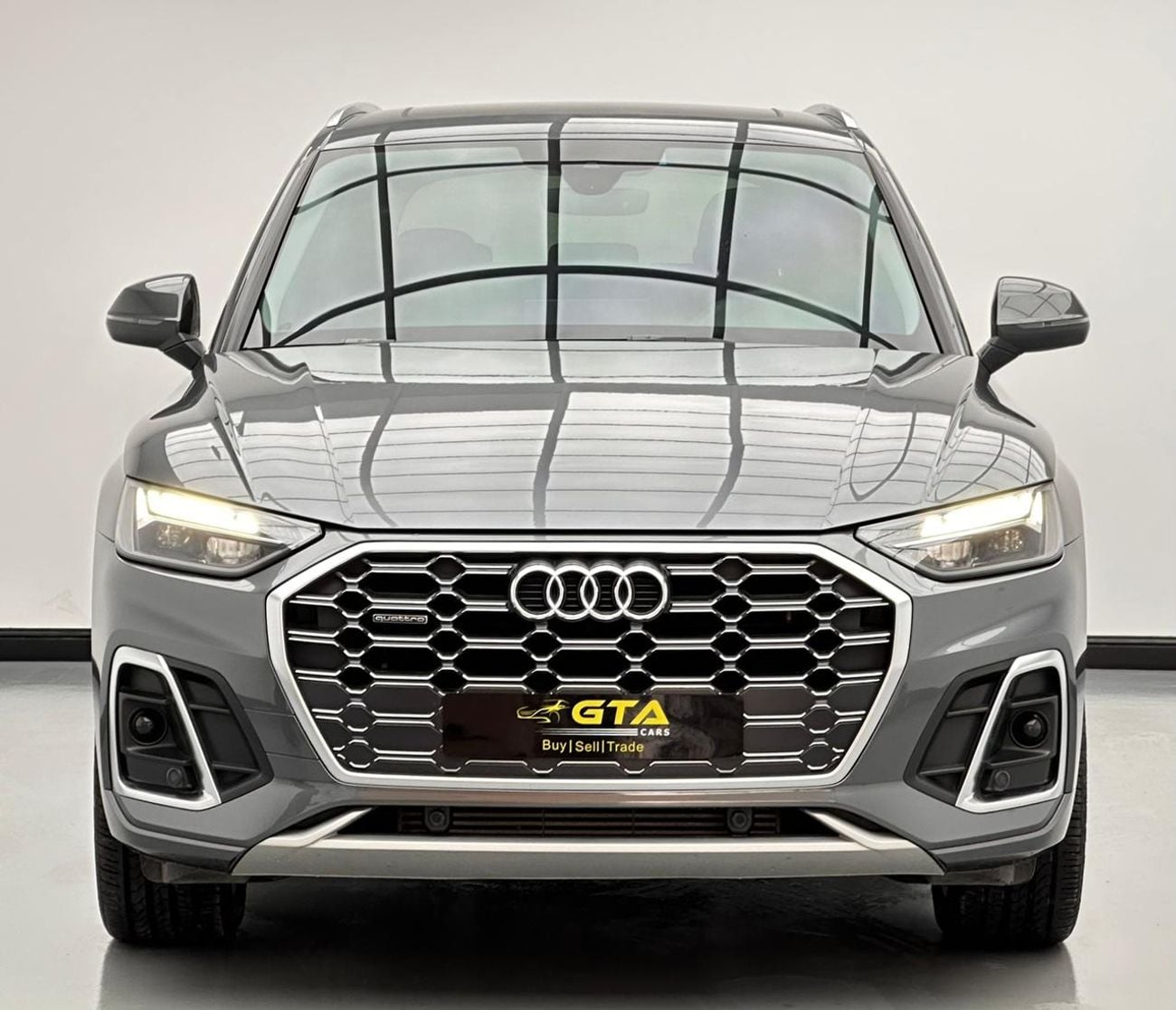 Audi Q5 45 TFSI S-LINE 2022 Audi Q5 S-Line 45TFSI Quattro, 1 Year Warranty, Oct/2026 Audi Service Contract,