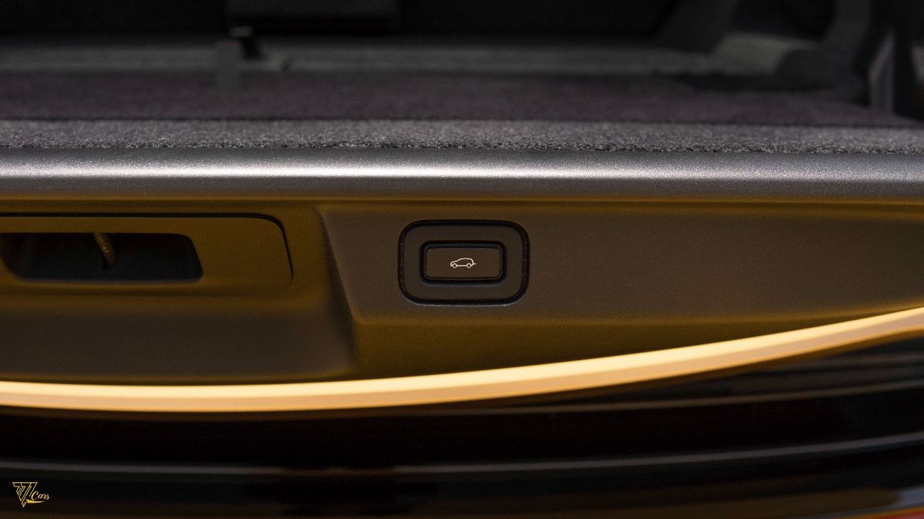 Land Rover Range Rover RANGE ROVER LWB SV P615 4.4L