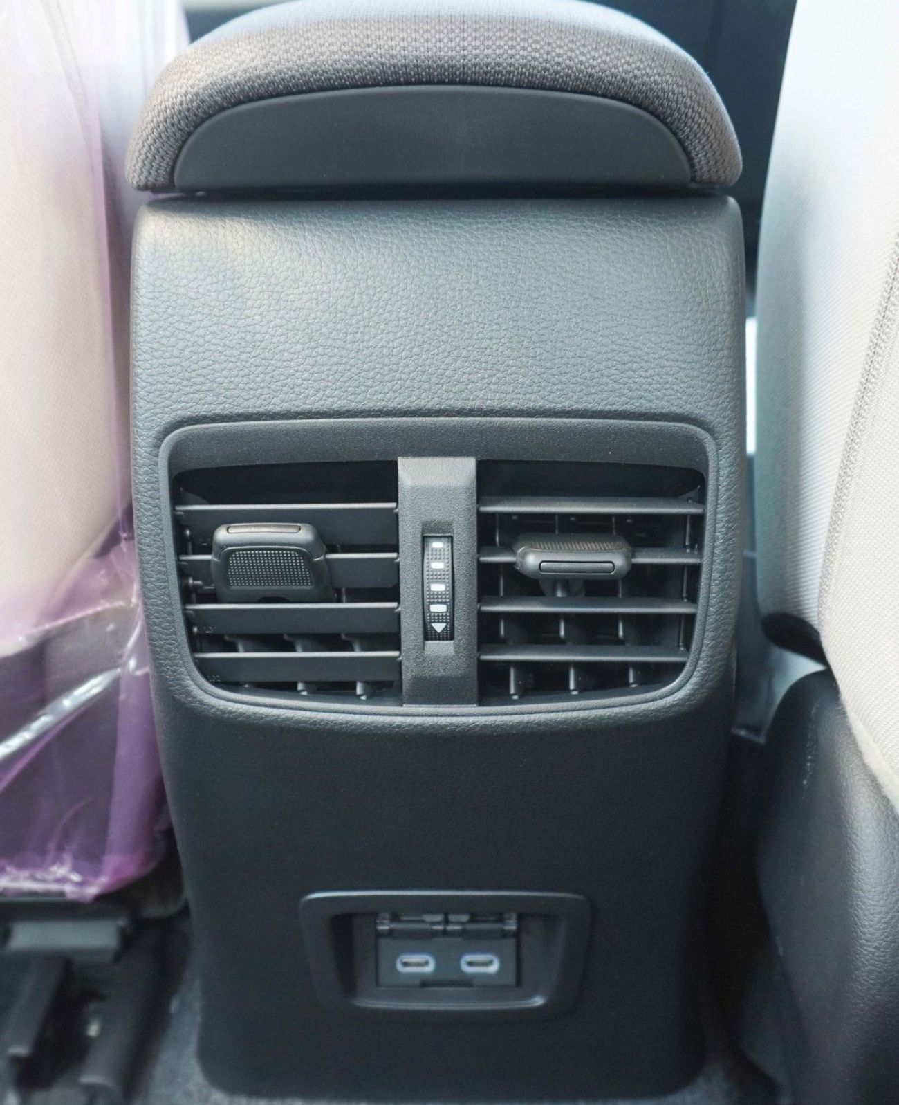 Toyota Corolla COROLLA SEDAN 1.8L HEV