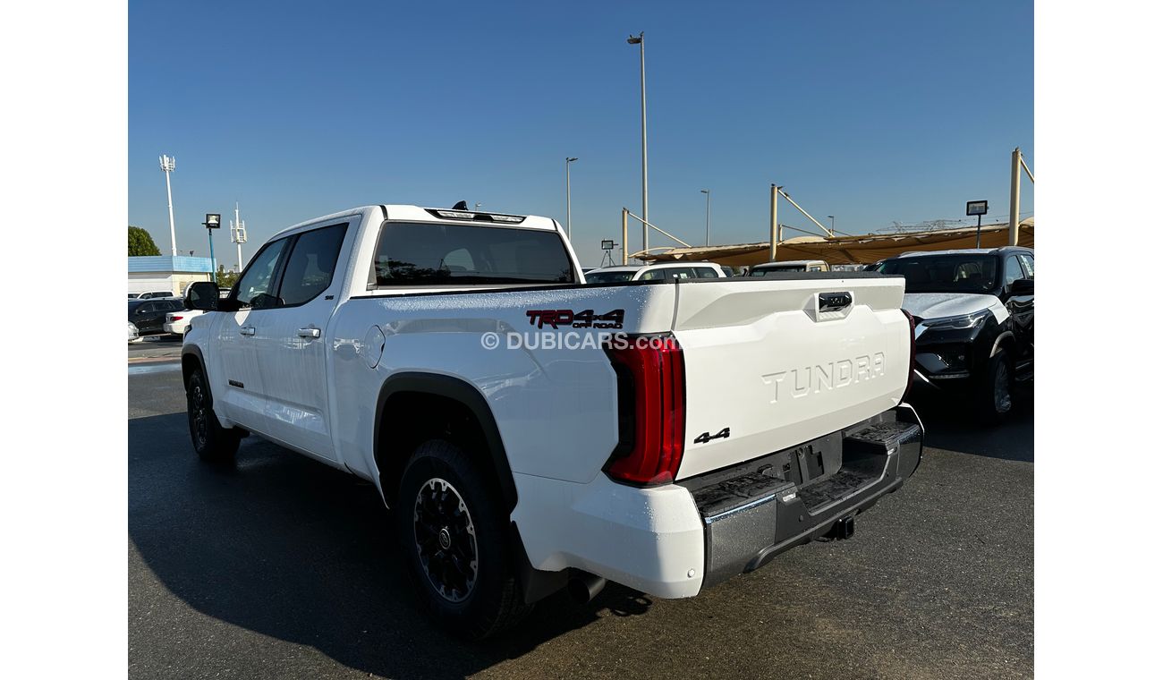 تويوتا تاندرا Crewmax SR5 Trd Offroad V6 3.5L Petrol 4x4 AT