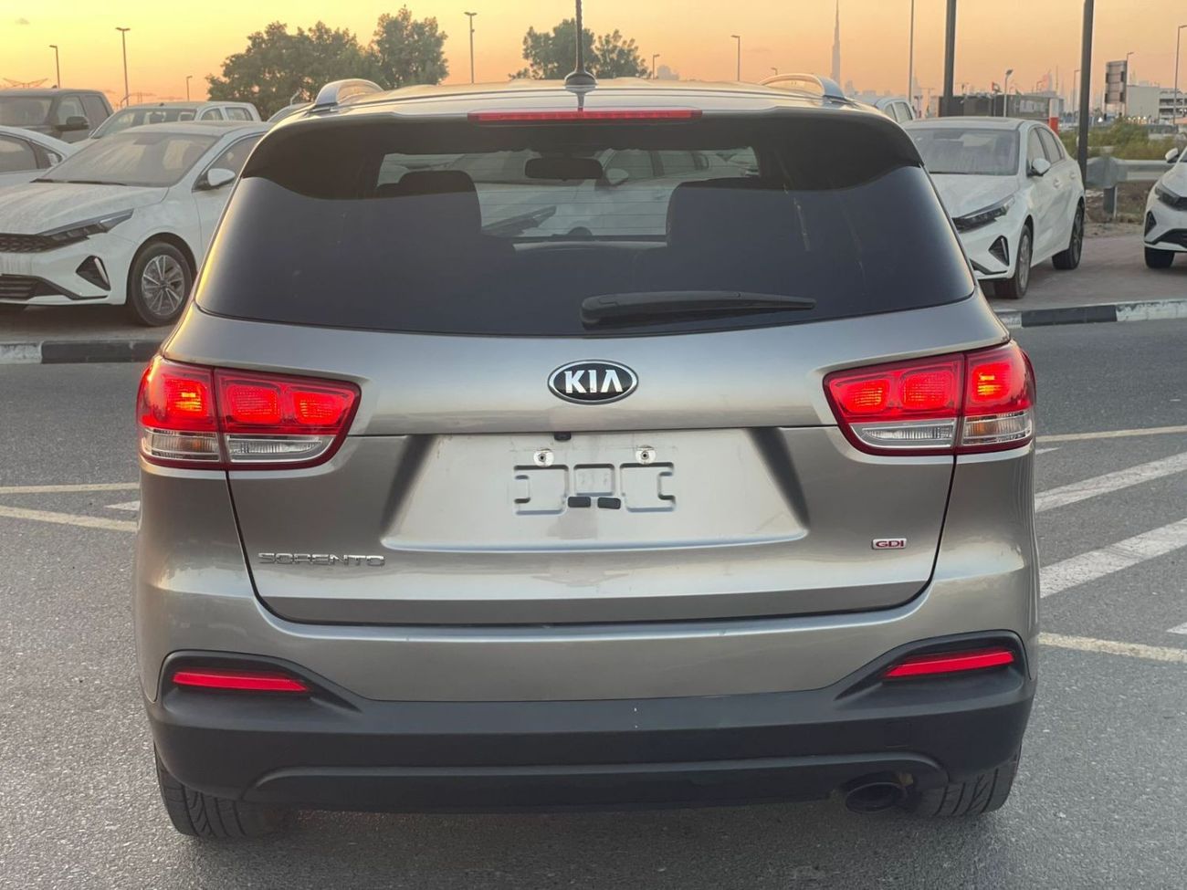 Kia Sorento 2017 Kia Sorento LXS 2.4L V4 GDi - AWD 4x4 - MidOption+ Rear CAM - 73,300 Mileage
