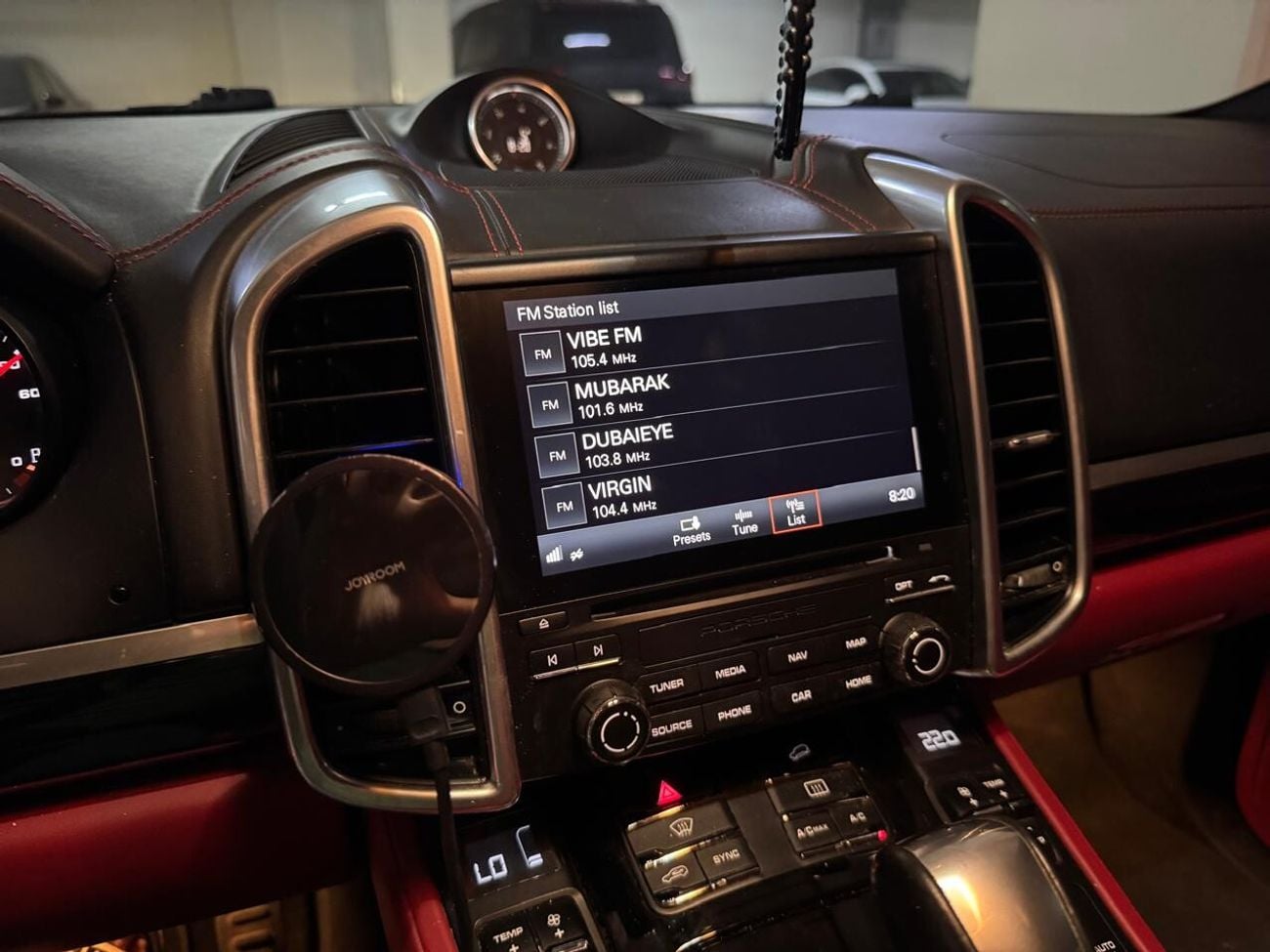 Porsche Cayenne Platinum Edition