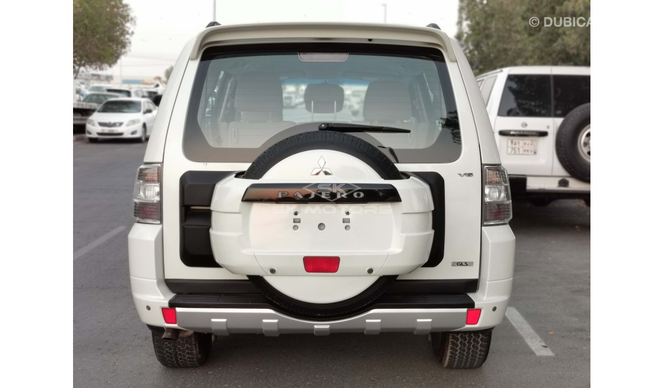 Mitsubishi Pajero 3.5L, 16" Rims, Rear Parking Sensor, Front & Rear A/C, Fabric Seats, CD Player, AUX-USB (LOT # 849)