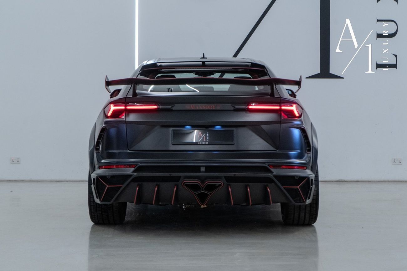لامبورغيني اوروس 2022 Lamborghini Urus, Two-Tone, MANSORY Kit, Excellent Condition, CarbonFibre Package, GCC Spec