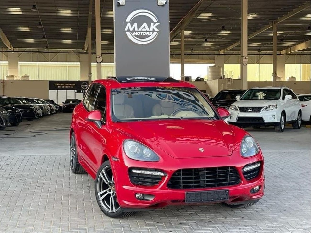 Porsche Cayenne GTS 4.8L GTS / قابل للتصدير الى سوريا /  GCC / ORIGINAL PAINT / NO ACCIDENTS / ACTIVE EXHAUST